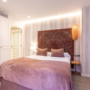 serennia-fira-gran-via-exclusive-rooms.topbarcelonahotels.com/